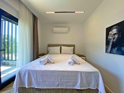 Image No.15-4 Bed House/Villa for sale