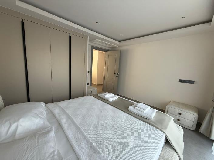 Image No.24-4 Bed Villa / Detached for sale