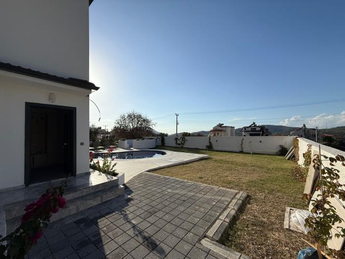 Image No.56-4 Bed Villa / Detached for sale