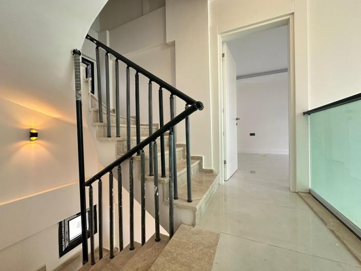 Image No.5-Villa de 4 chambres à vendre à Kargi