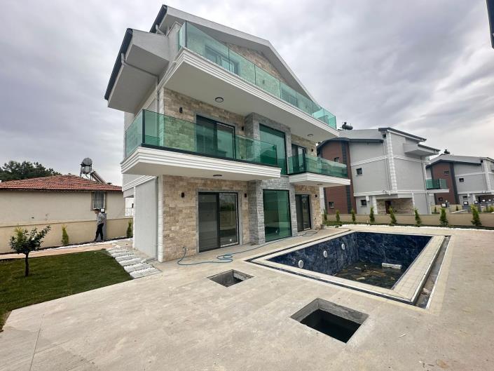 Image No.15-Villa de 4 chambres à vendre à Kargi