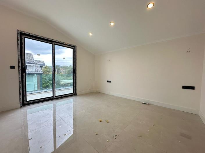 Image No.11-Villa de 4 chambres à vendre à Kargi