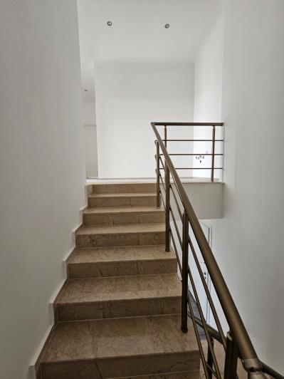 Image No.11-4 Bed Duplex for sale