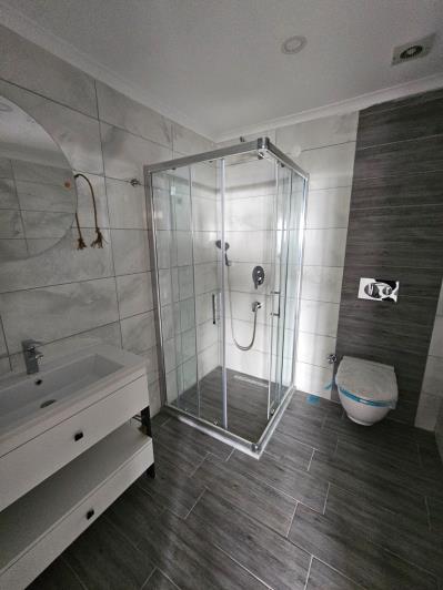 Image No.15-4 Bed Duplex for sale