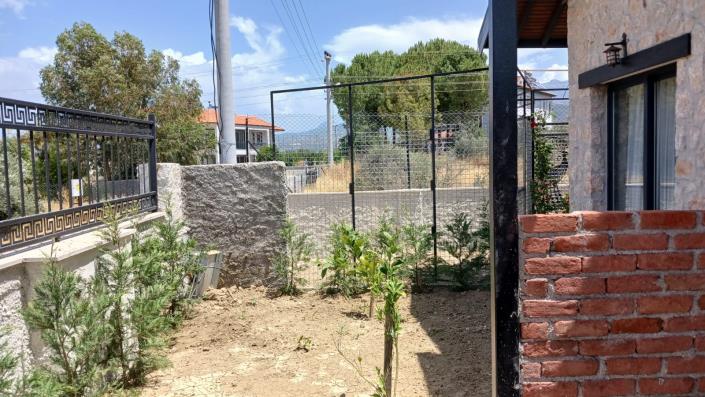 Image No.17-2 Bed Villa / Detached for sale