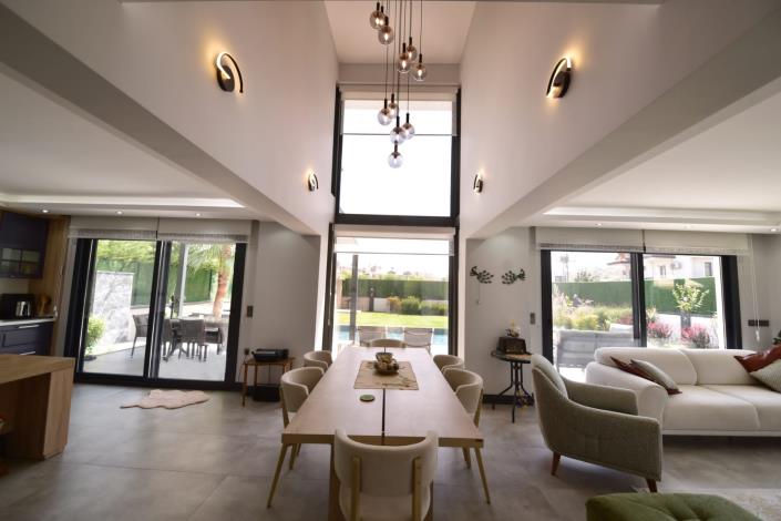 Image No.7-4 Bed Villa / Detached for sale