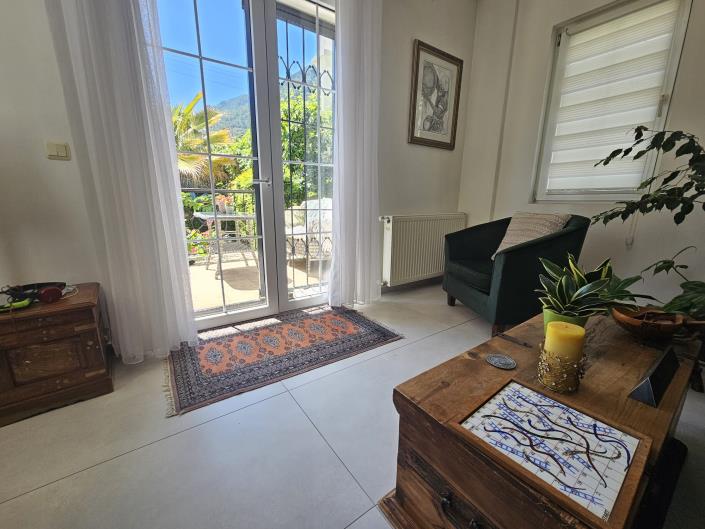 Image No.21-3 Bed Villa / Detached for sale