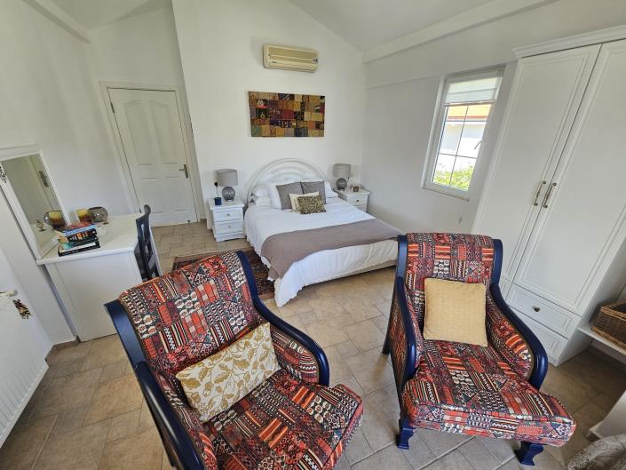 Image No.35-3 Bed Villa / Detached for sale