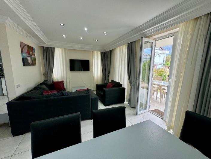 Image No.6-3 Bed Villa / Detached for sale