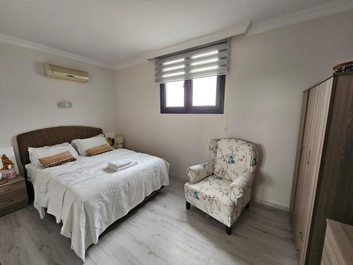 Image No.18-3 Bed Duplex for sale