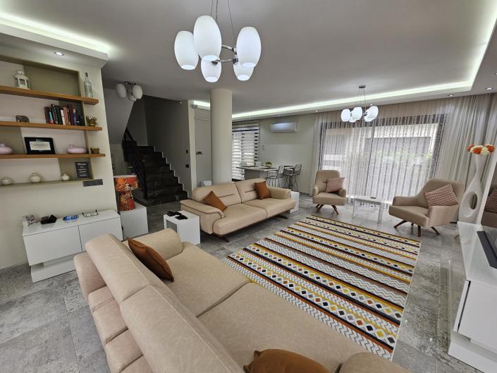 Image No.11-4 Bed Villa for sale