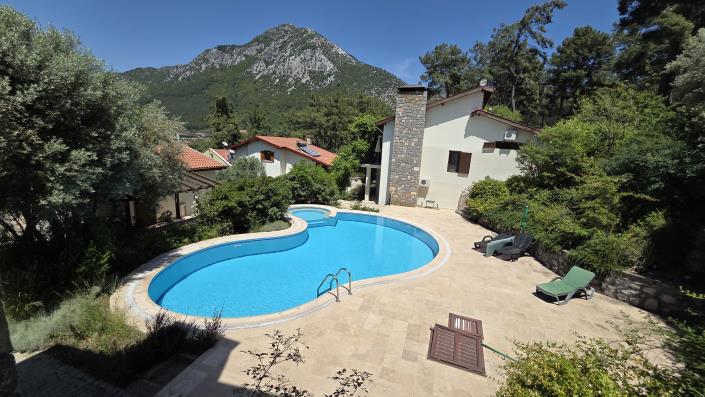 Image No.2-Villa / Détaché de 3 chambres à vendre à Yesilüzümlü