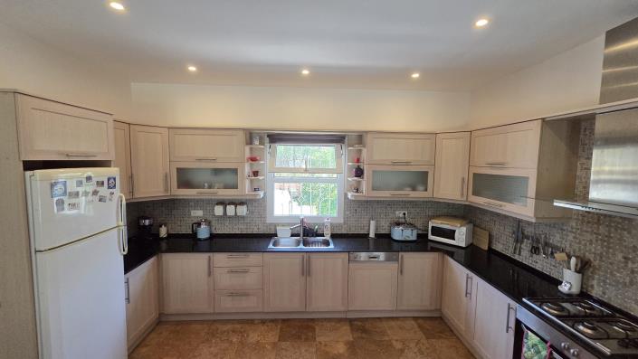 Image No.16-4 Bed Villa / Detached for sale