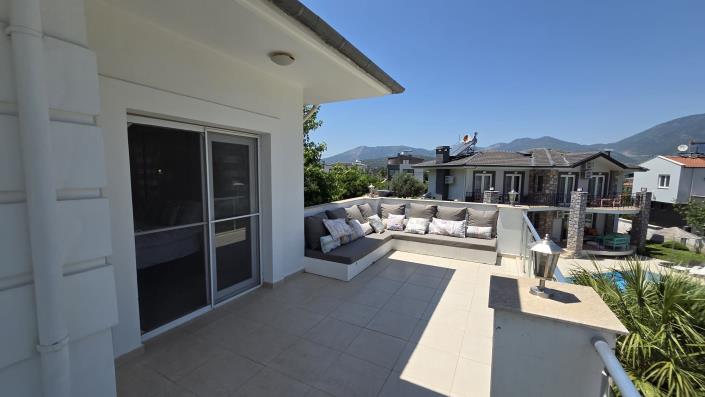 Image No.32-4 Bed Villa / Detached for sale