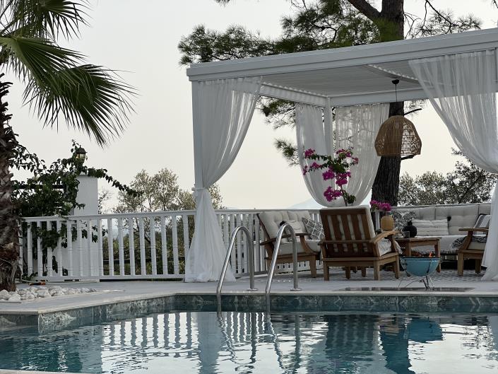 Image No.2-4 Bed Villa / Detached for sale