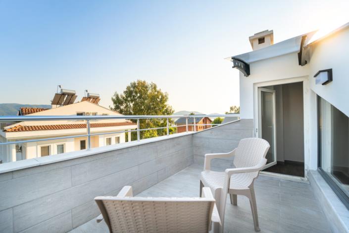 Image No.16-3 Bed Duplex for sale