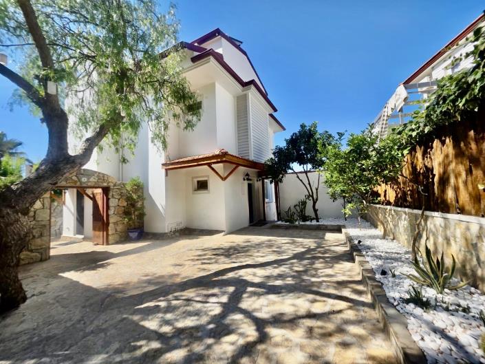 Image No.34-4 Bed Villa for sale