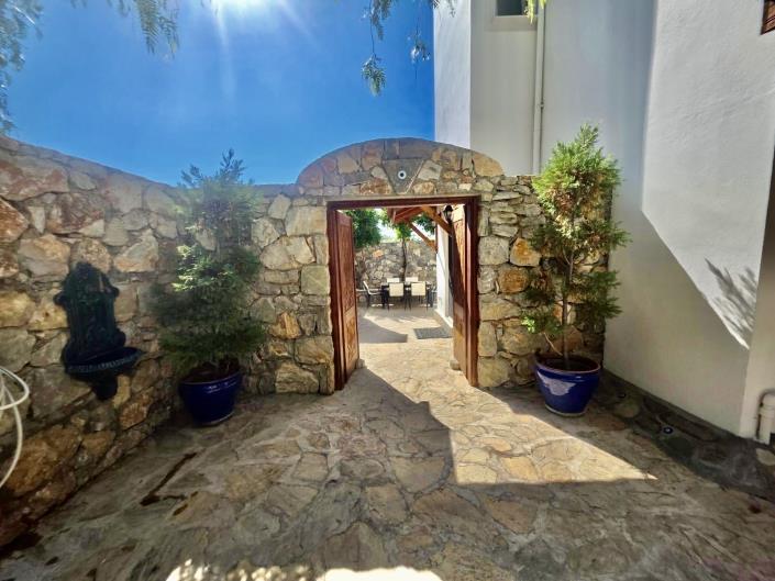 Image No.36-4 Bed Villa for sale