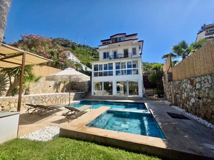 Image No.45-4 Bed Villa for sale