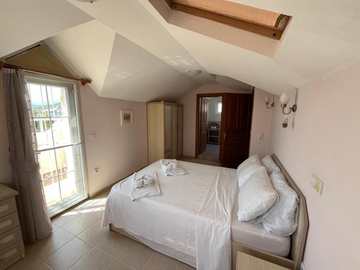 Image No.20-4 Bed Villa / Detached for sale