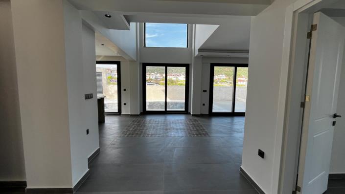 Image No.6-4 Bed Villa for sale