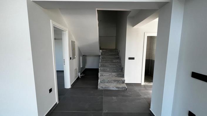 Image No.7-4 Bed Villa for sale