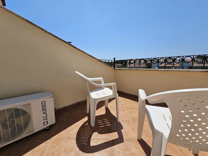 Image No.27-3 Bed Villa / Detached for sale