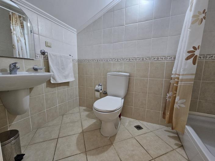 Image No.29-3 Bed Villa / Detached for sale