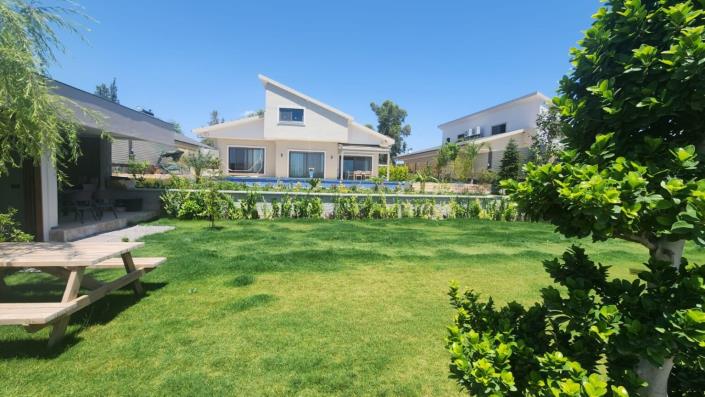 Image No.6-5 Bed Villa for sale