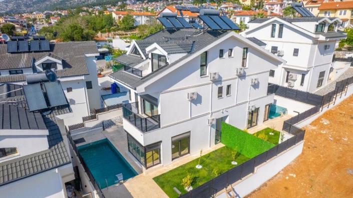 Image No.3-4 Bed Villa / Detached for sale