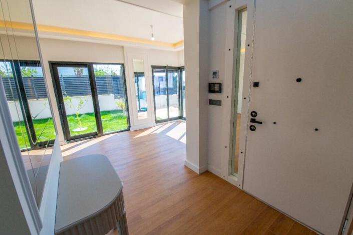 Image No.16-4 Bed Villa / Detached for sale