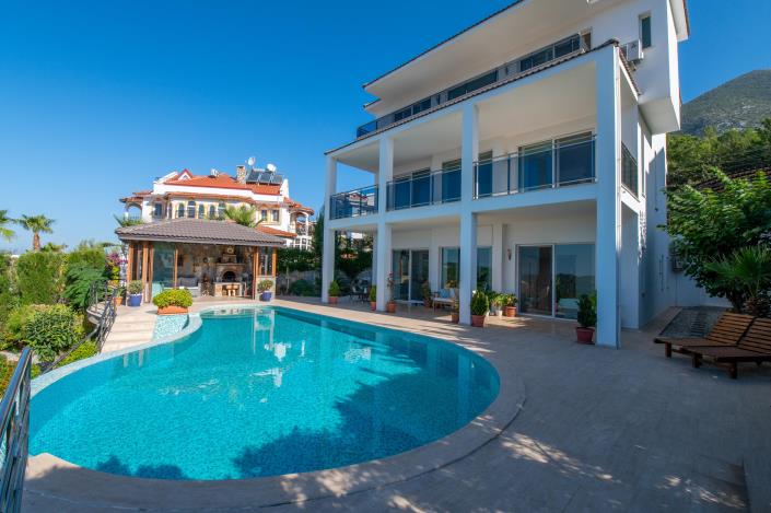 Image No.2-Villa de 4 chambres à vendre à Ovacik