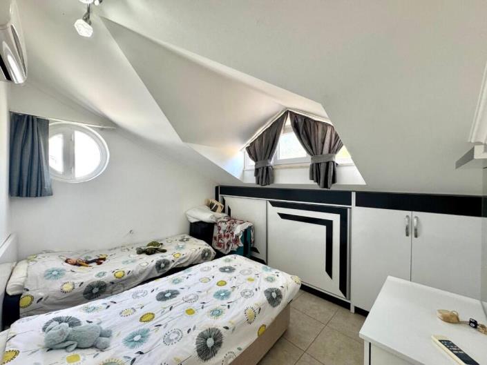 Image No.13-3 Bed Duplex for sale