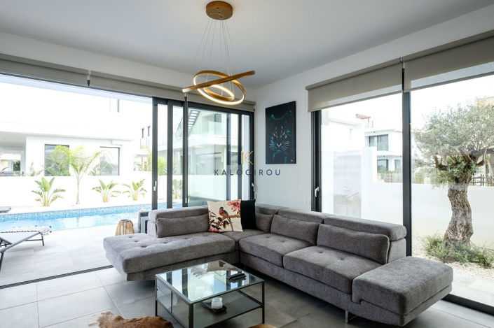 Image No.3-Maison de 5 chambres à vendre à Dekeleia