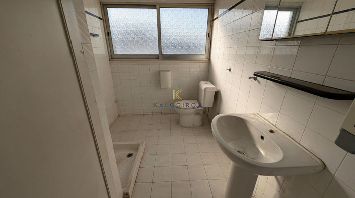 Image No.38-Commercial à vendre à Kaimakli