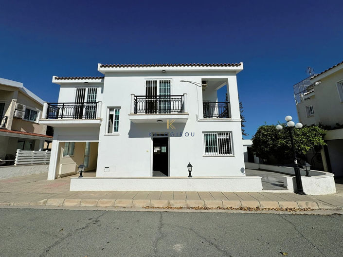 Image No.2-Maison de 3 chambres à vendre à Dekeleia