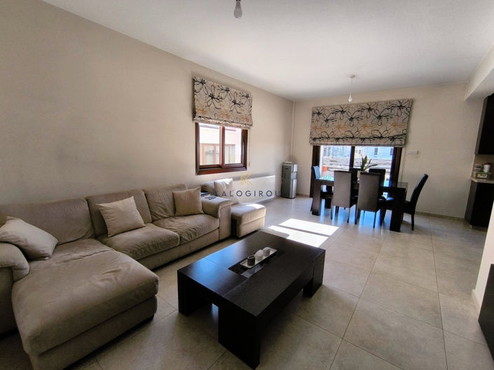 Image No.5-Maison de 4 chambres à vendre à Leivadia