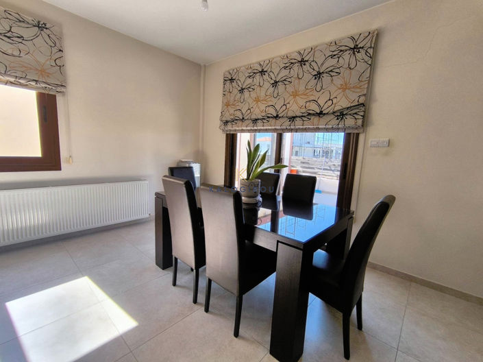 Image No.9-Maison de 4 chambres à vendre à Leivadia