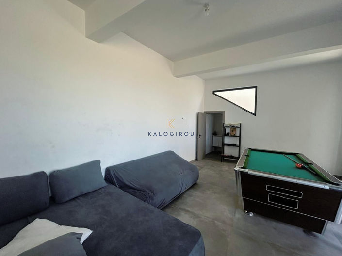 Image No.23-Maison de 6 chambres à vendre à Aradippou