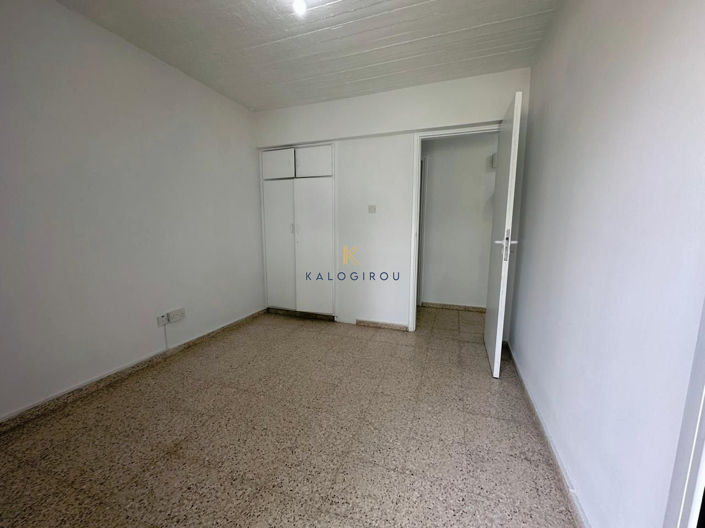 Image No.6-Appartement de 2 chambres à vendre à Kamares