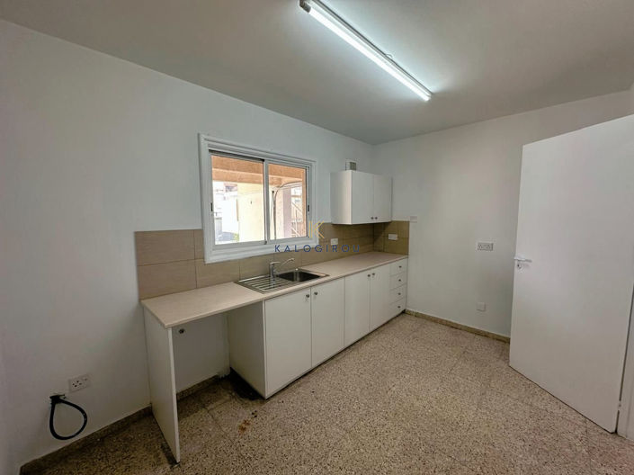 Image No.8-Appartement de 2 chambres à vendre à Kamares