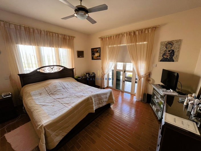 Image No.8-Bungalow de 4 chambres à vendre à Mazotos