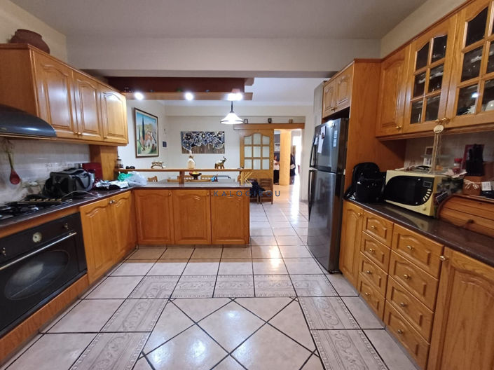 Image No.2-Maison de 4 chambres à vendre à Larnaca