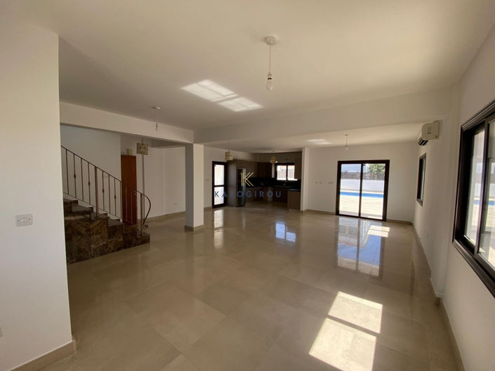 Image No.3-Maison de 3 chambres à vendre à Pylas