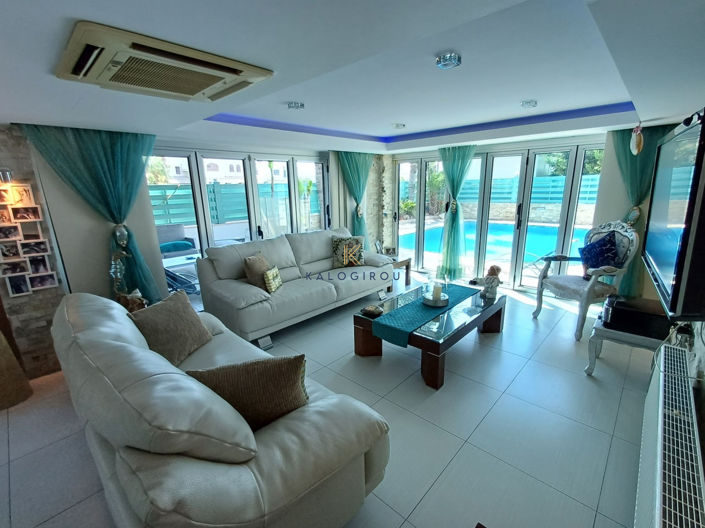 Image No.10-4 Bed House for sale