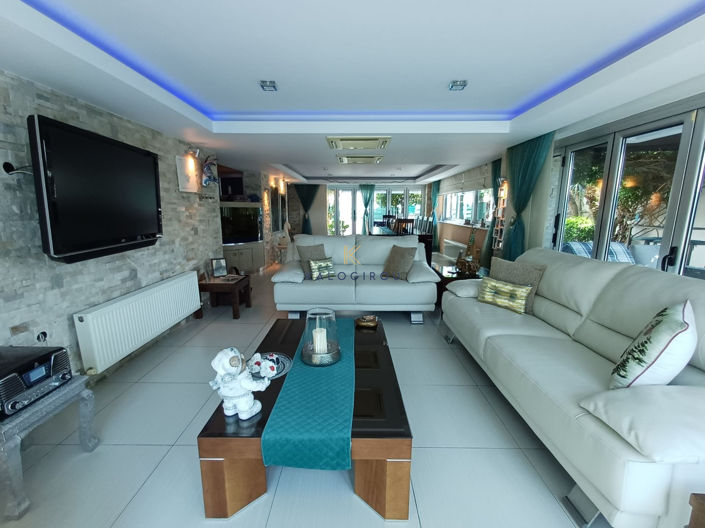 Image No.11-4 Bed House for sale