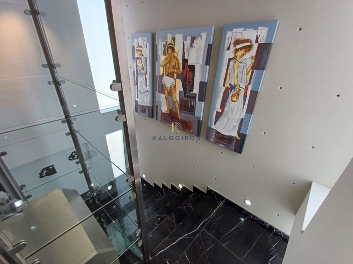 Image No.12-5 Bed House for sale