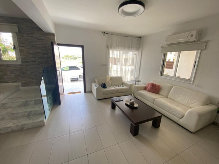 Image No.3-3 Bed House for sale