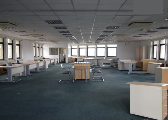 Image No.3-Commercial à vendre à Nicosie