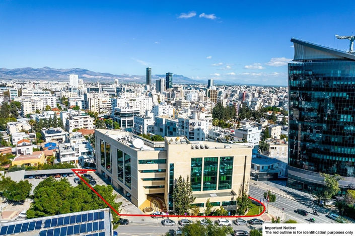 Image No.2-Commercial à vendre à Nicosie